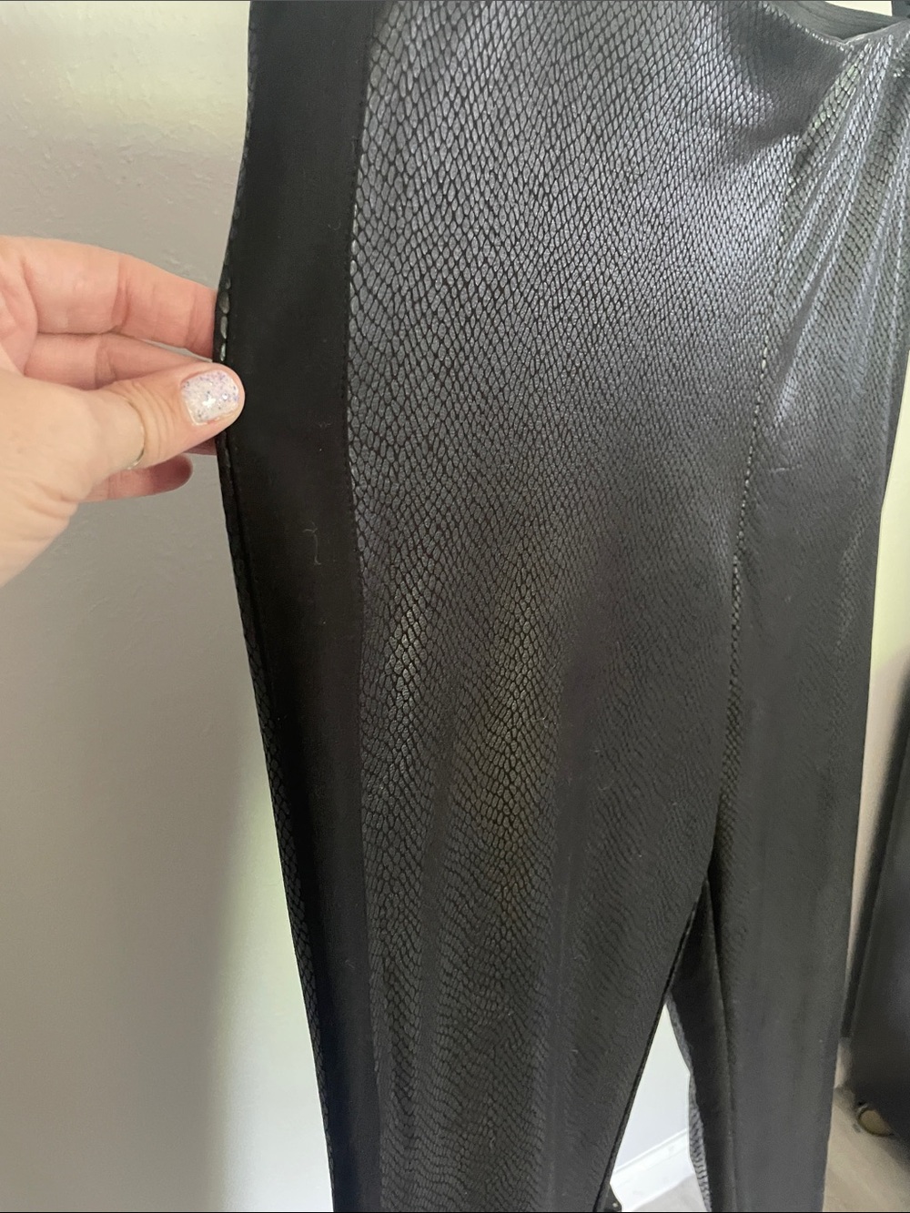 DKNY Black City Lights Textured Women's Leggings - Picture 5 of 8